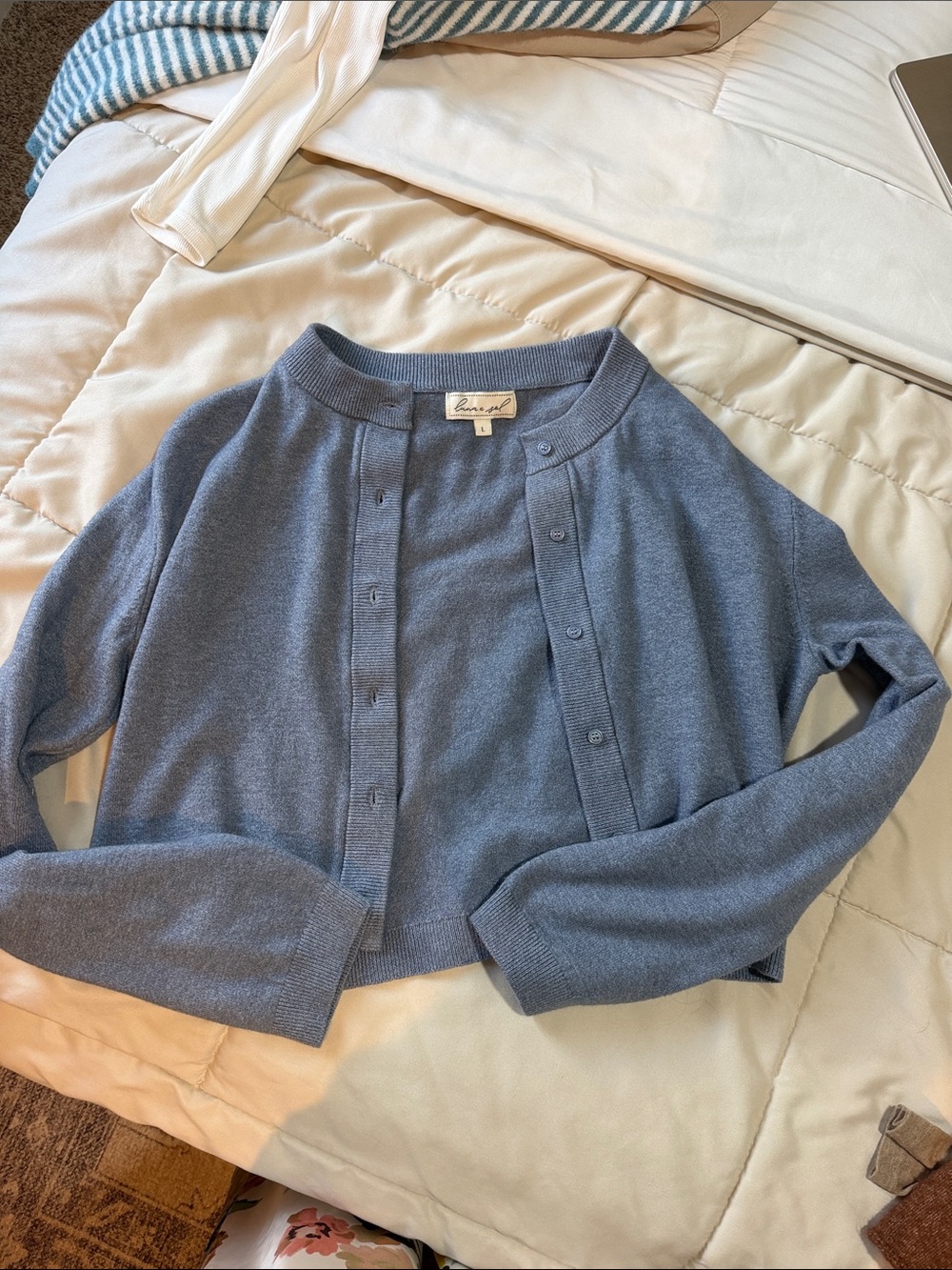 Crewneck Blue Cardigan
